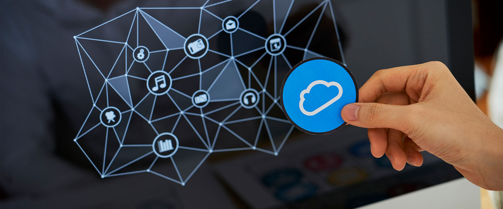 Kubernetes as a Service: Comparing EKS vs GKE