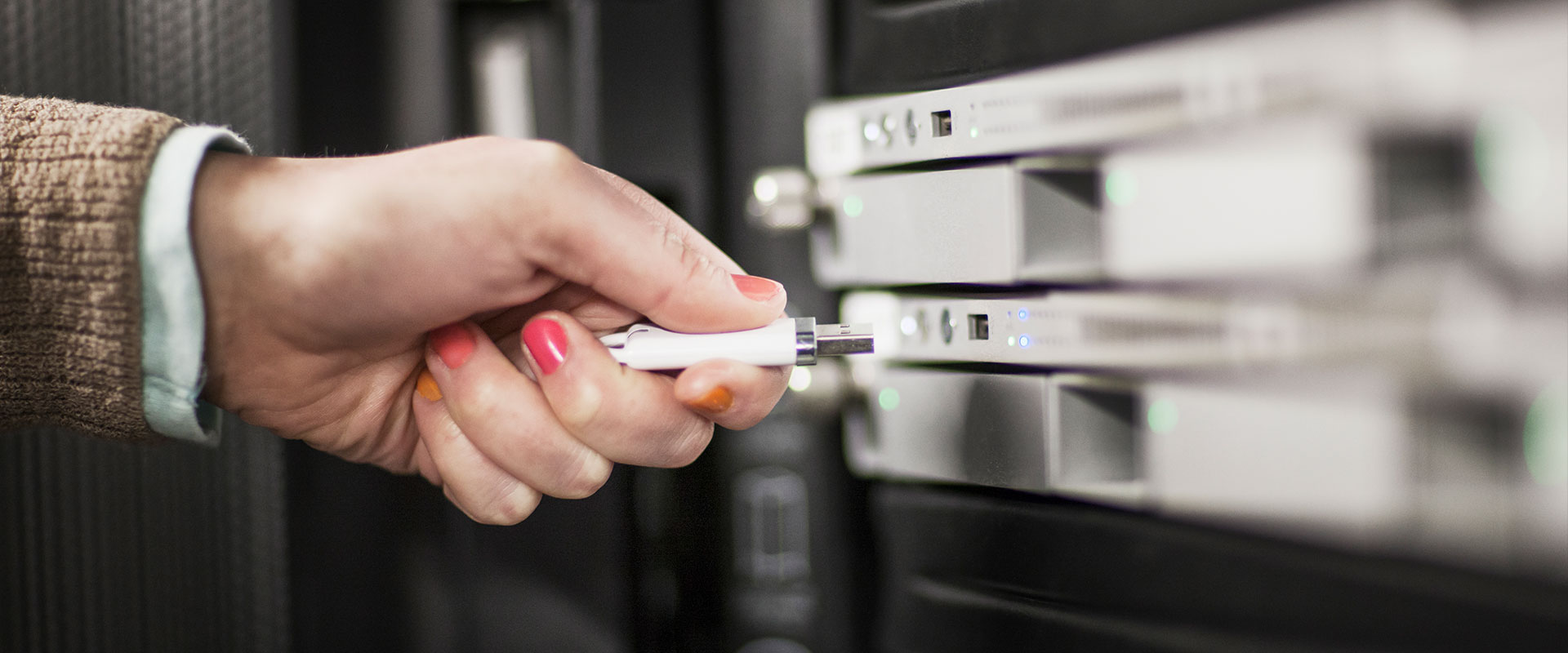 Hardware Compression in a Backup With Tape Drives