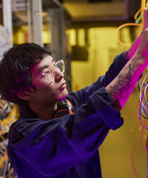 SATA vs SAS - What's Better to Use in Business